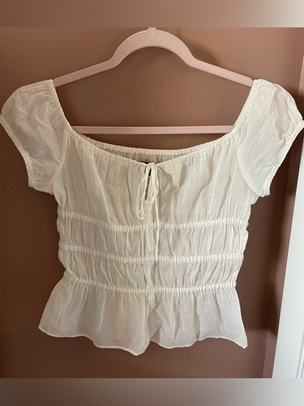 90s Y2K Tailor New York 100% Cotton White smocked lightweight peasant blouse